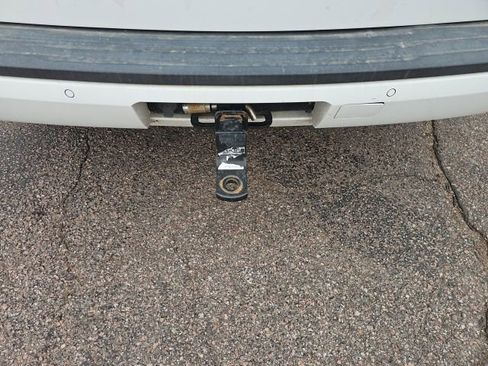 Used 2018 Chevrolet Tahoe 2WD w/ Remote Keyless Entry Package image 5