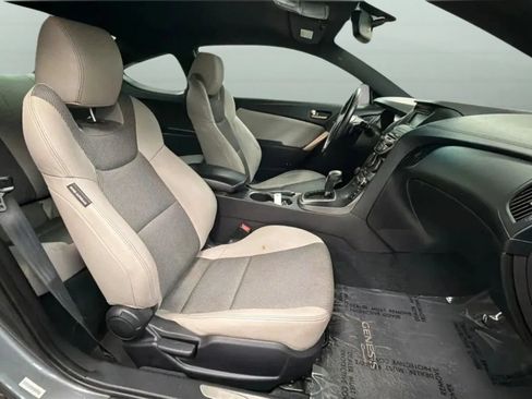 Used 2015 Hyundai Genesis 3.8 RWD image 20