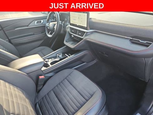 Used 2025 Ford Explorer ST-Line w/ Premium Package RWD image 14