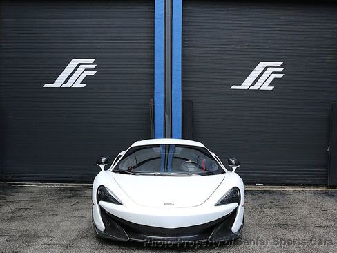 Used 2019 McLaren 600LT RWD image 11