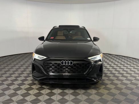 Used 2024 Audi Q8 e-tron Premium Plus w/ Premium Plus Package image 6