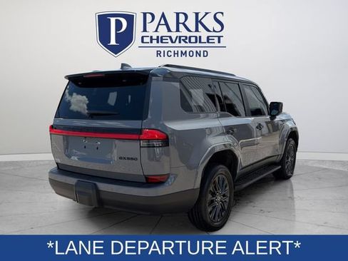 Used 2024 Lexus GX 550 w/ Cold Area Package AWD/4WD image 8
