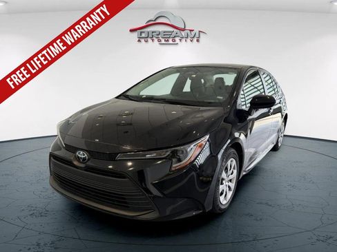 Used 2023 Toyota Corolla LE FWD image 4