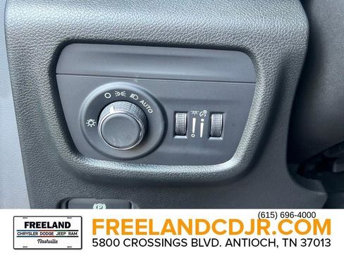 New 2025 Jeep Grand Cherokee L Altitude image 13