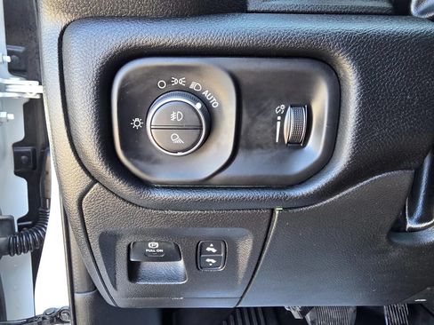 Used 2022 RAM 1500 Big Horn AWD/4WD image 23