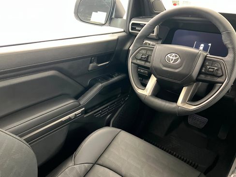 New 2026 Toyota Tacoma TRD Off-Road AWD/4WD image 11