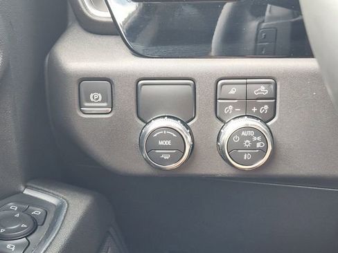 Used 2024 GMC Sierra 1500 SLT w/ SLT Premium Plus Package RWD image 22