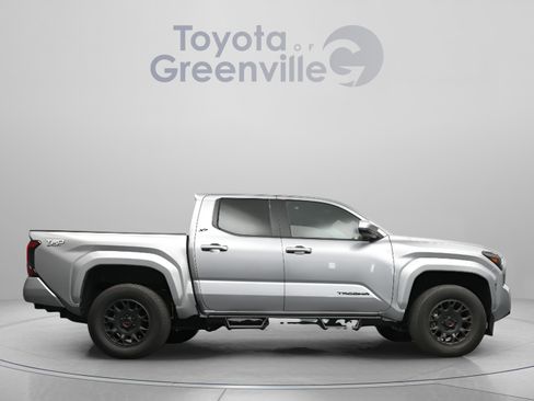 Used 2024 Toyota Tacoma TRD Sport RWD image 18
