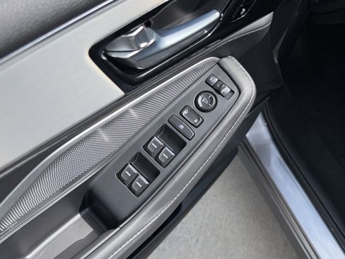 Certified 2026 Acura MDX FWD w/ Technology Package image 15