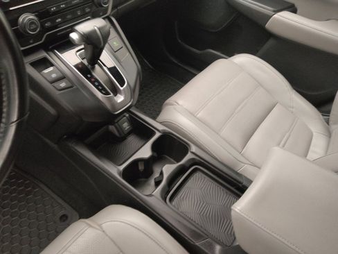 Used 2018 Honda CR-V Touring image 26