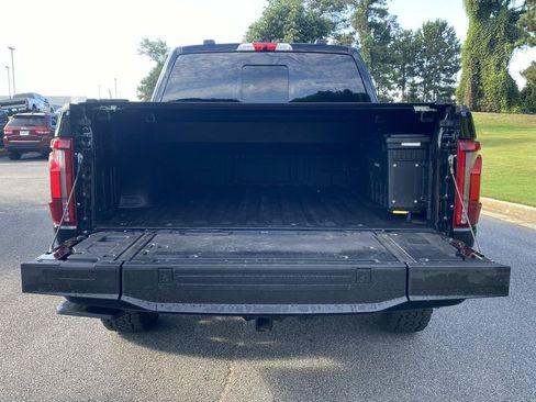 Used 2025 Ford F150 Platinum w/ FX4 Off-Road Package AWD/4WD image 5