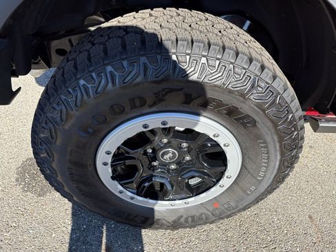 New 2025 Ford Bronco Badlands image 16