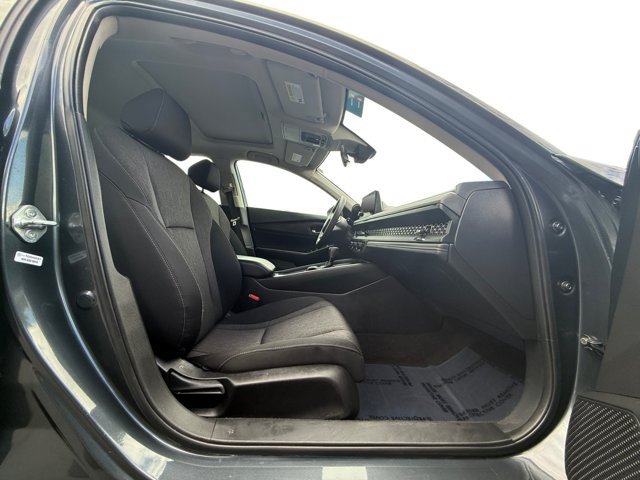 Used 2023 Honda Accord EX image 12