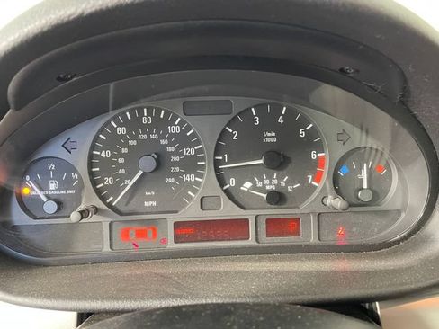 Used 2003 BMW 325i Sedan RWD image 5