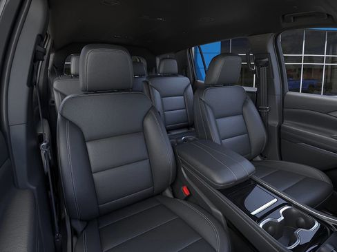 New 2026 Chevrolet Traverse LT w/ Driver Confidence Package image 16