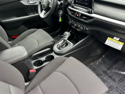 Used 2024 Kia Forte LXS w/ LXS Technology Package image 14