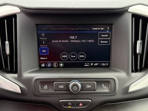 Used 2024 GMC Terrain SLE AWD/4WD image 18