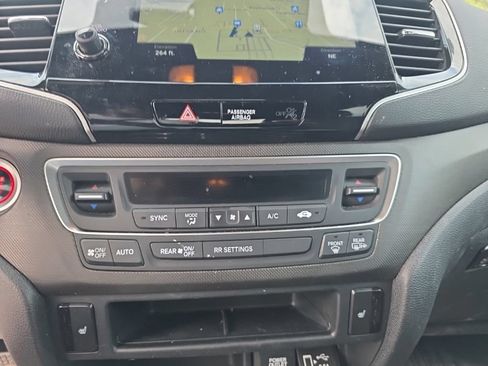 Used 2023 Honda Passport TrailSport image 18