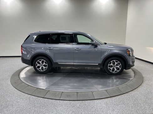 Used 2020 Kia Telluride EX image 5