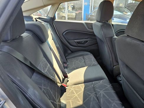 Used 2013 Ford Fiesta SE image 15