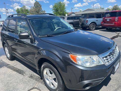 Used 2012 Subaru Forester 2.5X w/ Alloy Wheel Pkg AWD/4WD image 4