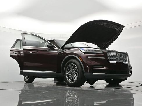 Used 2020 Lincoln Aviator 2WD w/ Class IV Trailer Tow Package image 49