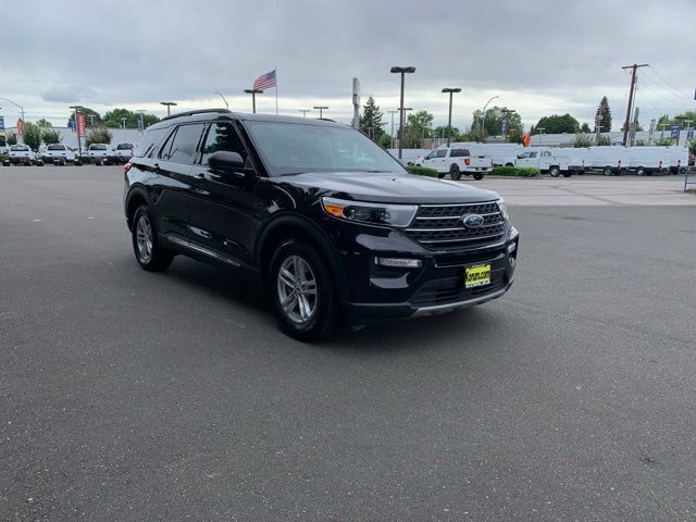 Certified 2024 Ford Explorer XLT w/ Equipment Group 202A AWD/4WD image 11