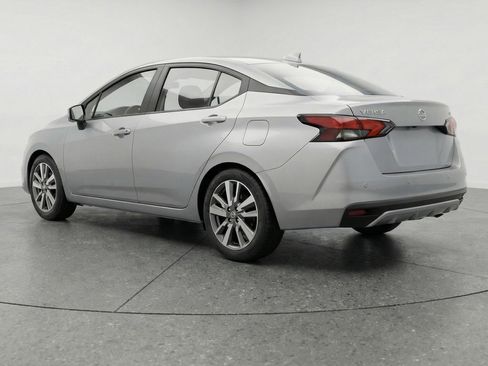 Used 2025 Nissan Versa SV image 5