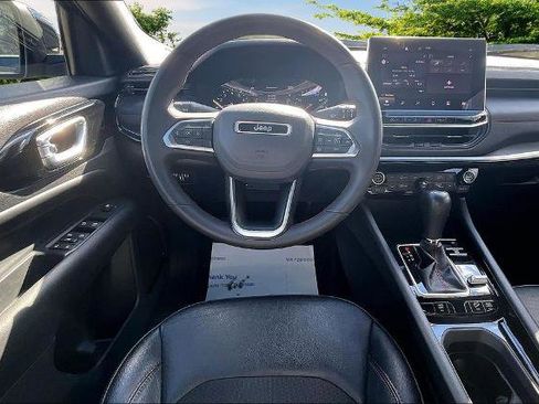 Used 2023 Jeep Compass Trailhawk AWD/4WD image 5