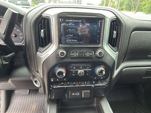 Used 2022 Chevrolet Silverado 1500 RST AWD/4WD image 27