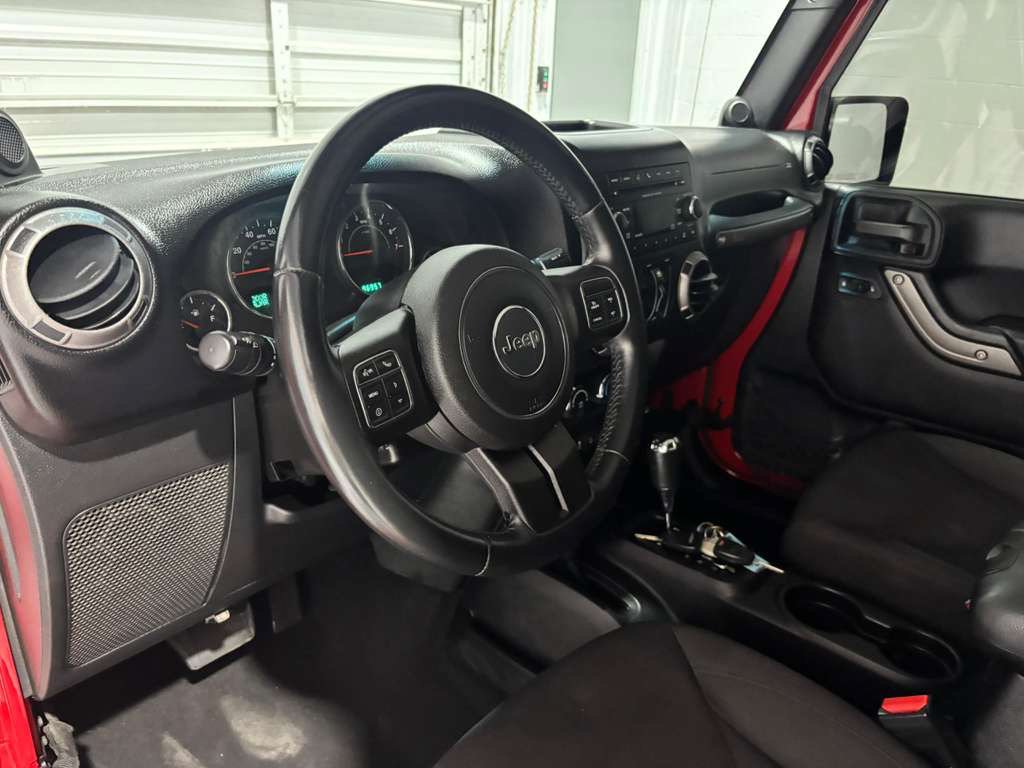 Used 2014 Jeep Wrangler Unlimited Sport w/ Quick Order Package 24S AWD/4WD image 18