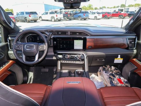 New 2026 GMC Sierra 3500 Denali Ultimate AWD/4WD image 14