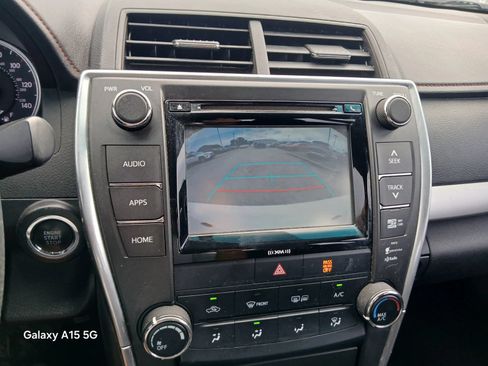 Used 2017 Toyota Camry SE FWD image 32
