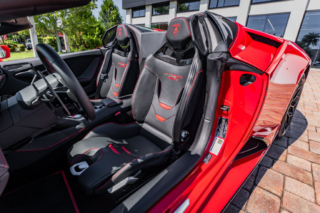 Used 2024 Lamborghini Huracan EVO AWD/4WD image 19