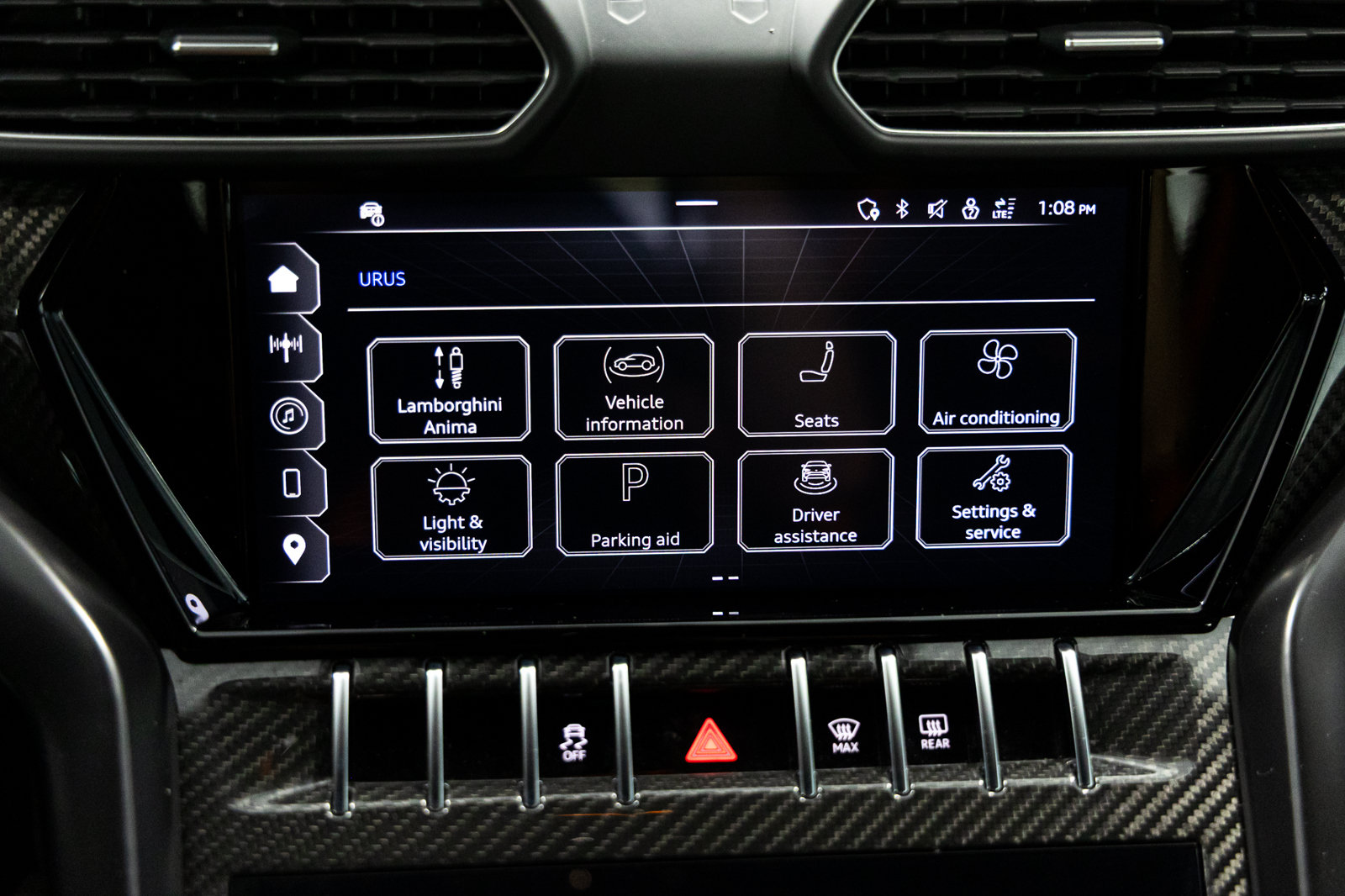 Used 2024 Lamborghini Urus Performante AWD/4WD image 48