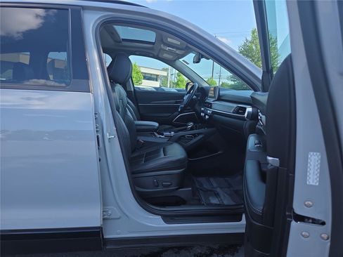 Used 2022 Kia Telluride EX w/ EX Premium Package AWD/4WD image 34