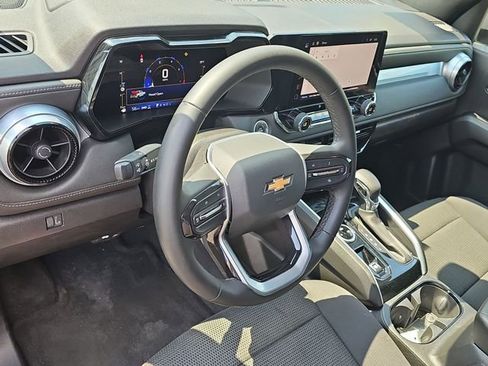 Used 2023 Chevrolet Colorado LT w/ LT Convenience Package AWD/4WD image 11