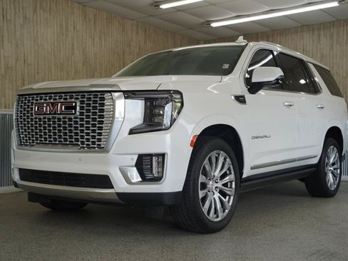 Used 2022 GMC Yukon Denali AWD/4WD image 4
