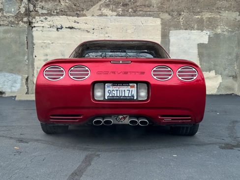 Used 1999 Chevrolet Corvette Coupe w/ Memory Pkg image 6