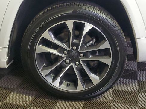 Used 2022 Jeep Grand Cherokee Overland image 5