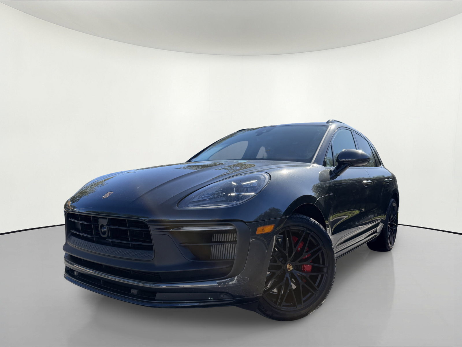Certified 2023 Porsche Macan GTS AWD/4WD image 1