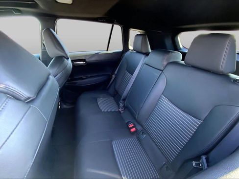 Used 2026 Toyota Corolla Cross AWD Hybrid w/ Convenience Package image 20