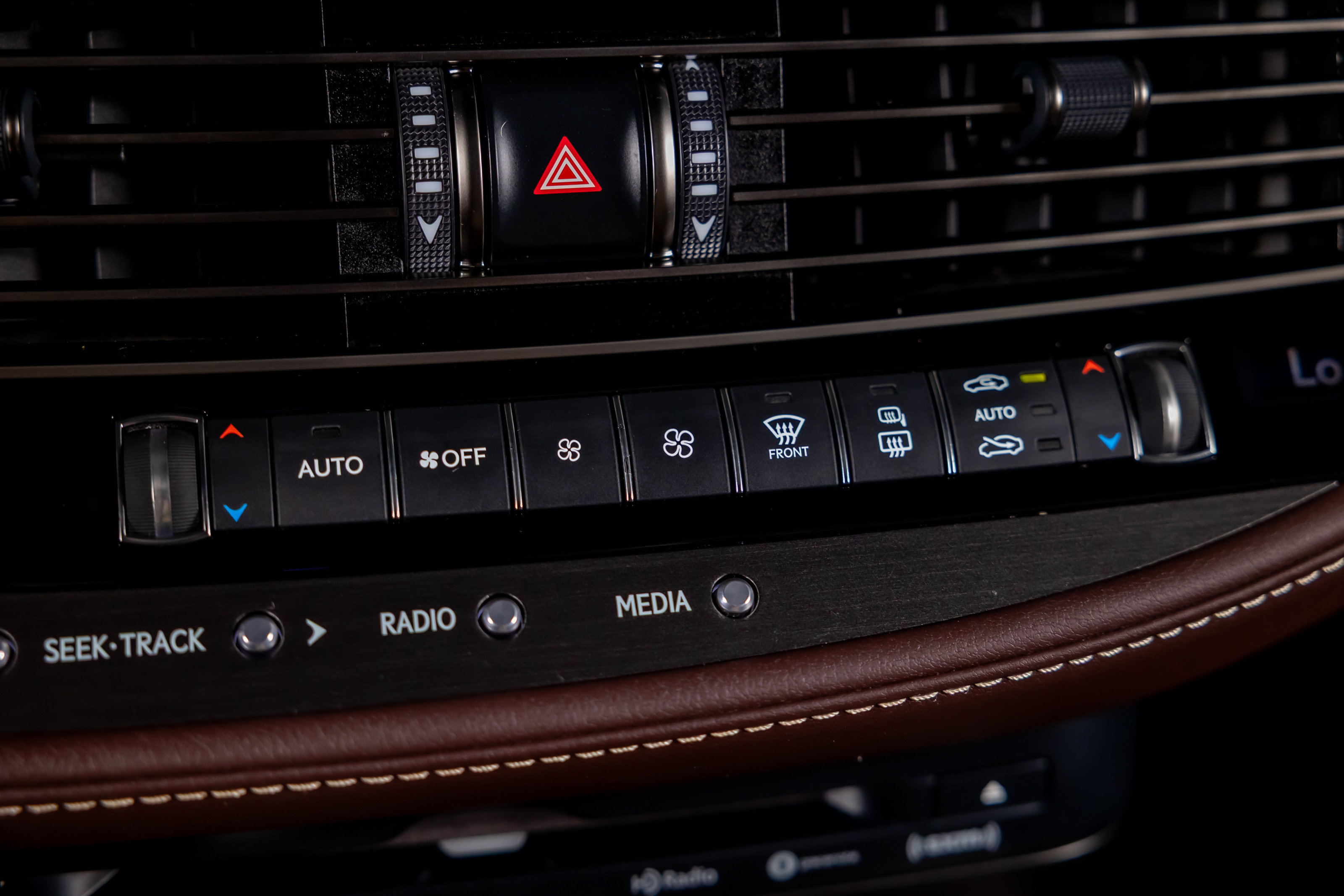 Used 2018 Lexus LS 500 AWD w/ Interior Upgrade Package image 24