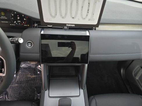 New 2025 Land Rover Discovery Sport Dynamic SE AWD/4WD image 14