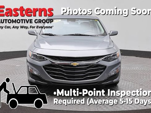 Used 2024 Chevrolet Malibu LT FWD image 2