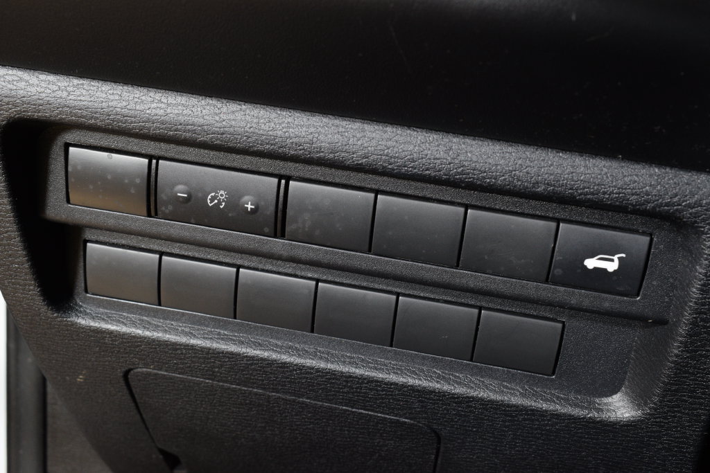 Used 2023 Mitsubishi Outlander SE AWD/4WD image 19