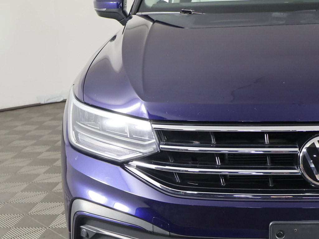 Used 2023 Volkswagen Tiguan SE AWD/4WD image 12