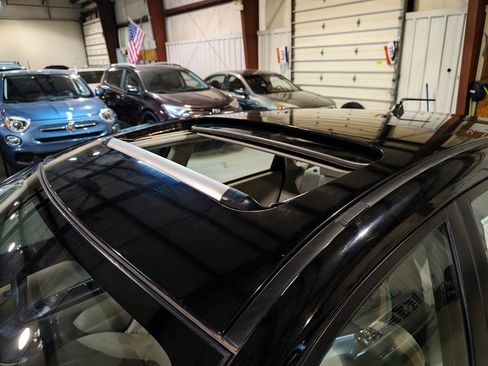 Used 2011 Subaru Impreza 2.5i Premium w/ PWR Moonroof Value Pkg image 2