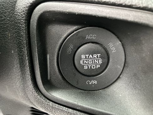 Used 2024 Jeep Wrangler Sport S image 24