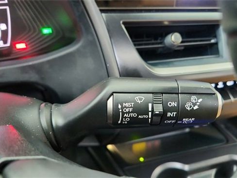 Used 2023 Lexus UX 250h FWD w/ Premium Package image 41